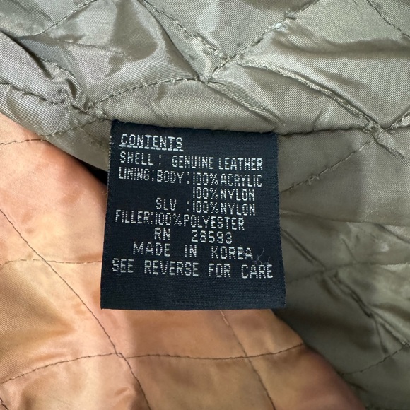Vintage Members Only Leather Jacket. - Picture 16 of 16